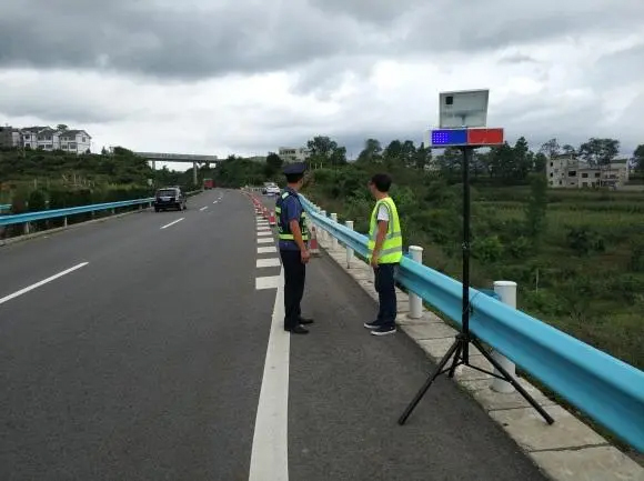 陕西高速公路钢护栏